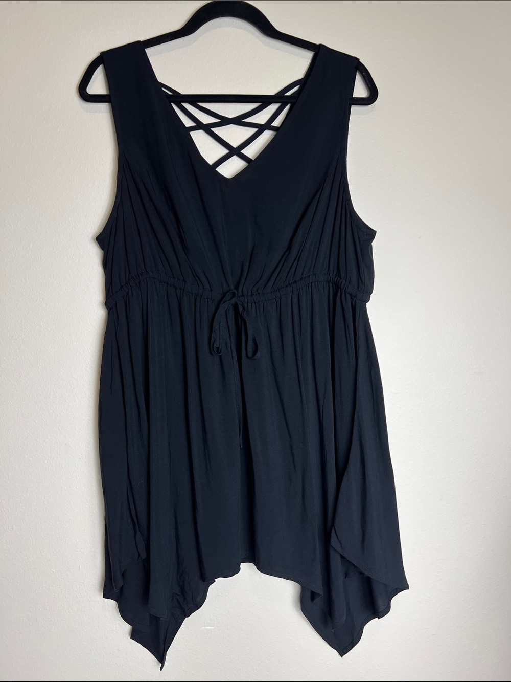 Torrid Black Sleeveless Crisscross V-Neck Tunic